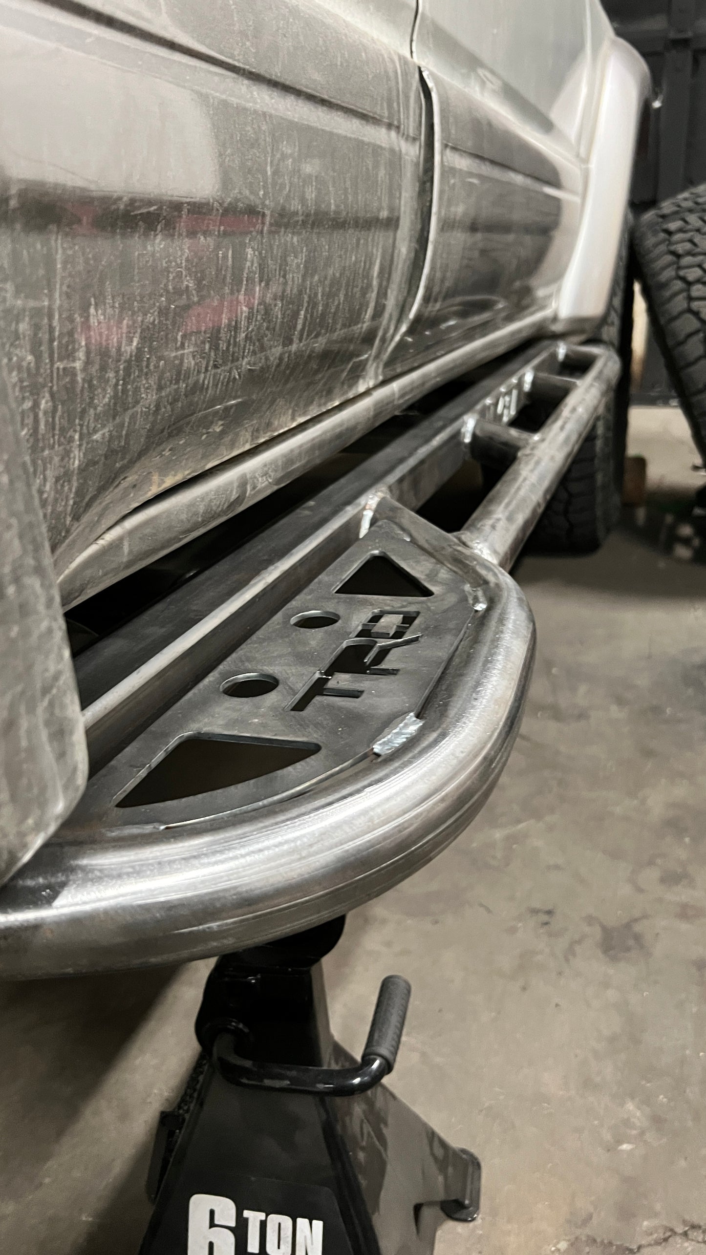 Tahoe GMT400 92-00 Rock Sliders